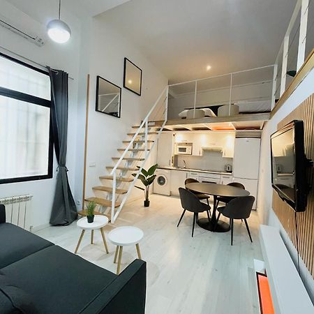 Апартаменты Carretas Duplex Interior Мадрид Экстерьер фото